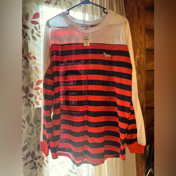 NWT VS Pink women’s long sleeve size Medium - Picture 1 of 3